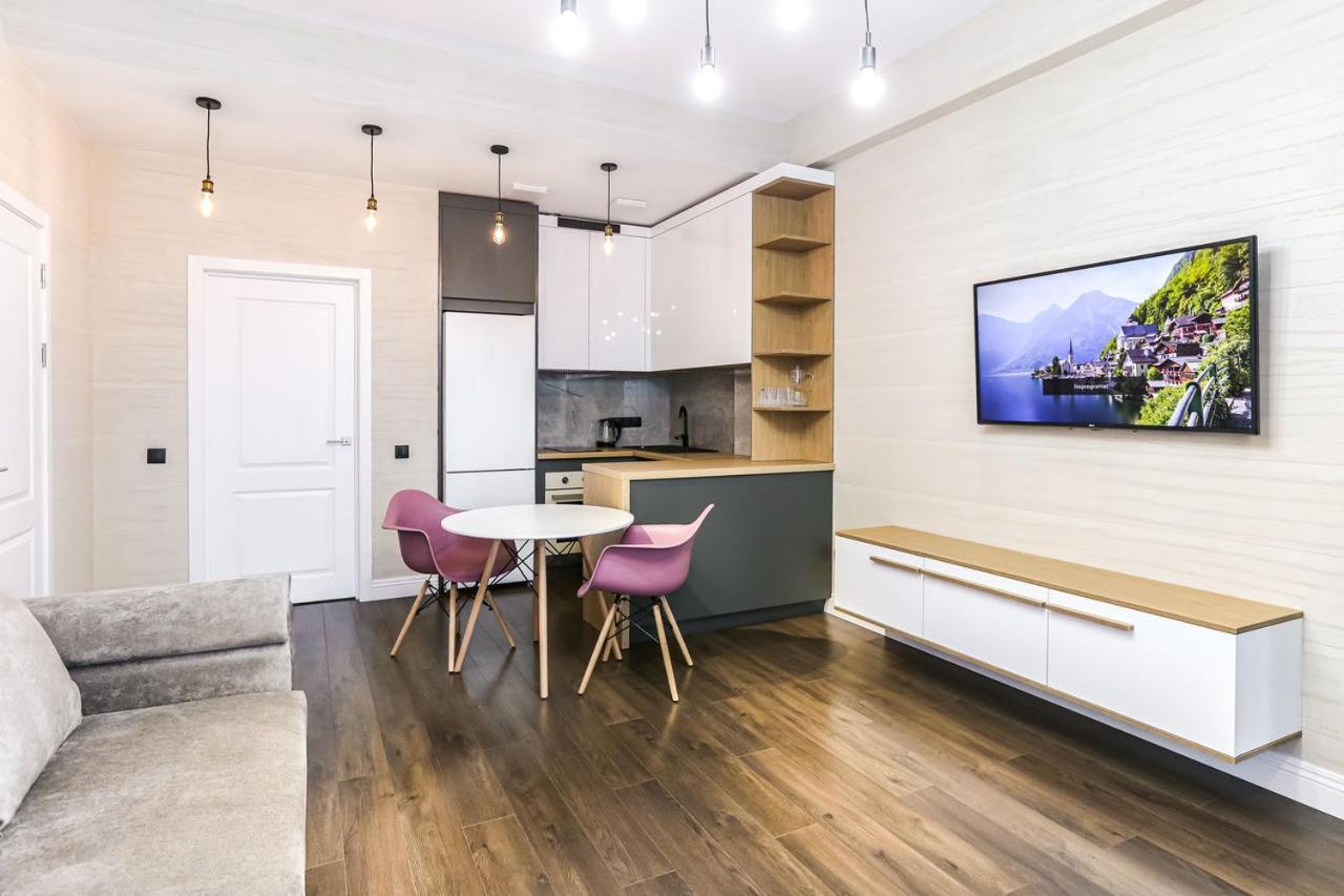 Double Skyhouse Exclusive Apartments Chişinǎu Buitenkant foto