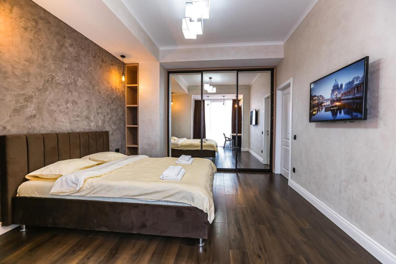 Double Skyhouse Exclusive Apartments Chişinǎu Buitenkant foto
