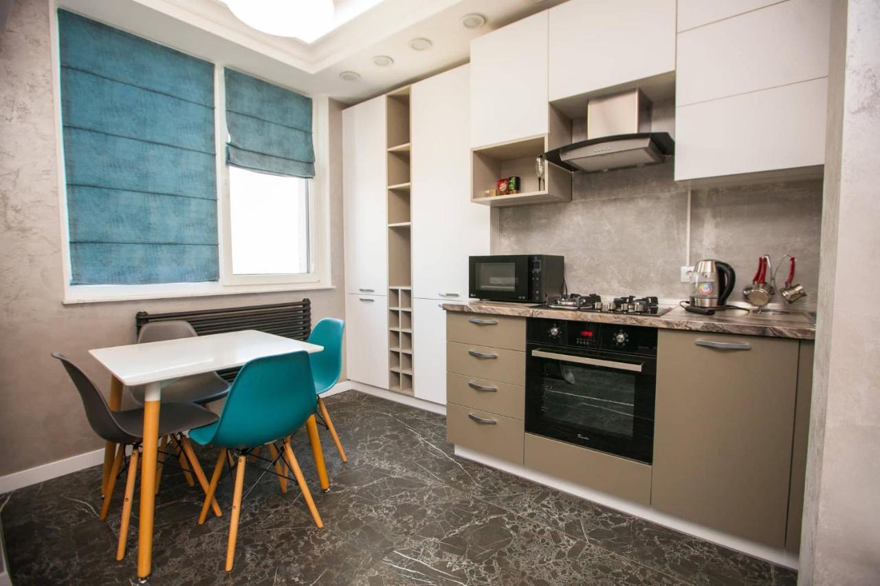 Double Skyhouse Exclusive Apartments Chişinǎu Buitenkant foto