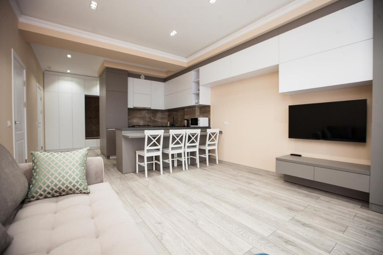 Double Skyhouse Exclusive Apartments Chişinǎu Buitenkant foto