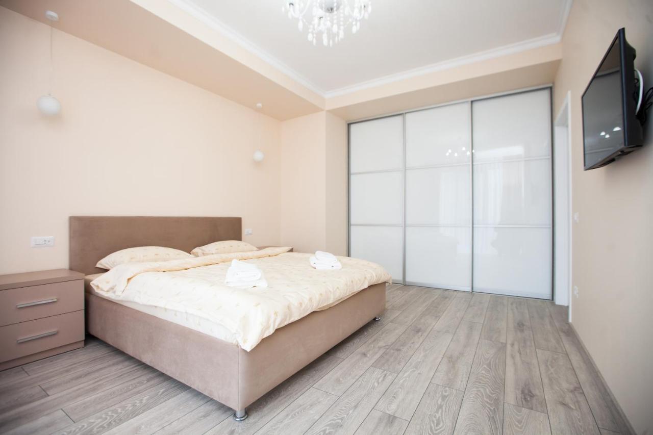 Double Skyhouse Exclusive Apartments Chişinǎu Buitenkant foto