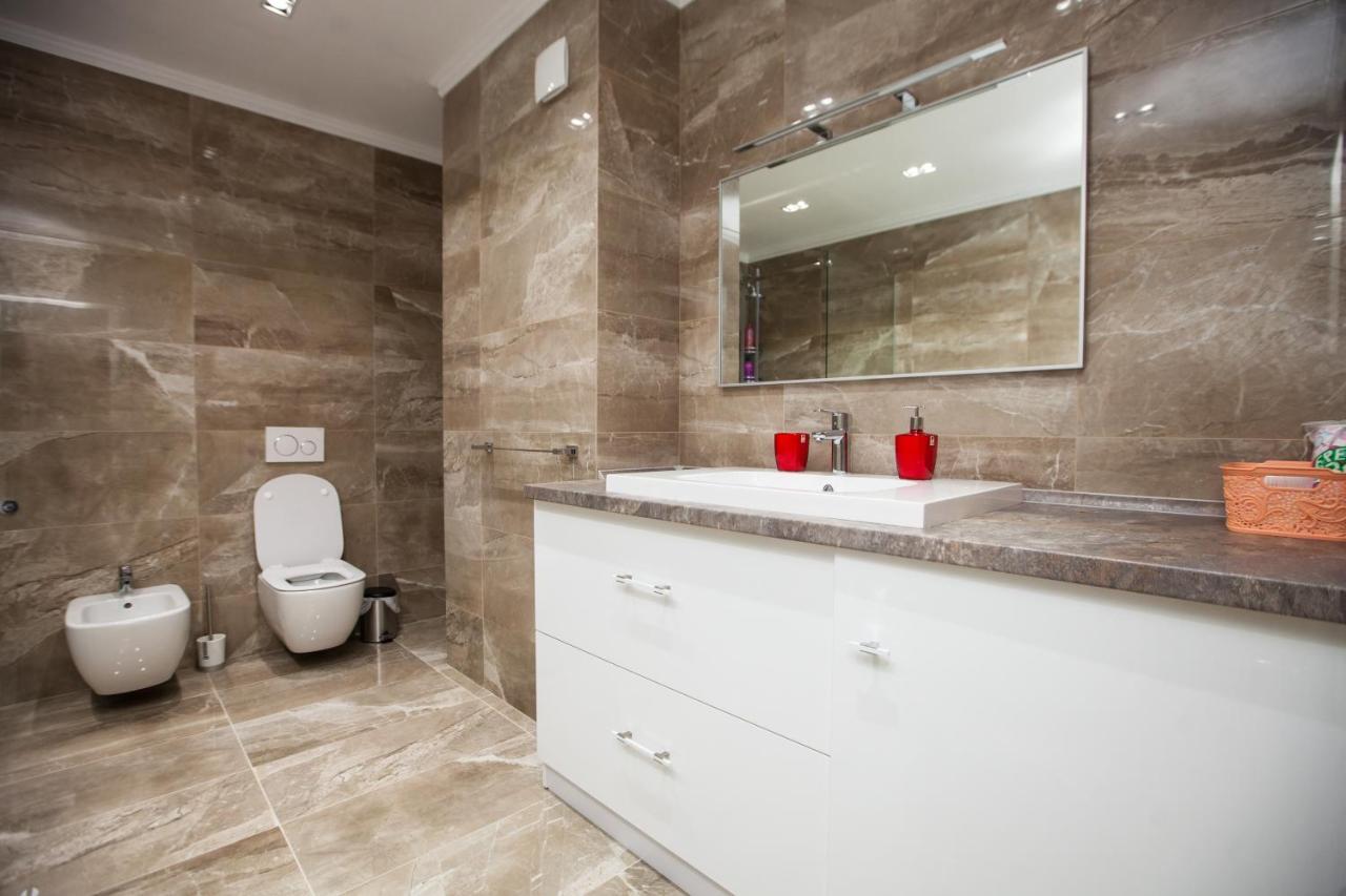 Double Skyhouse Exclusive Apartments Chişinǎu Buitenkant foto