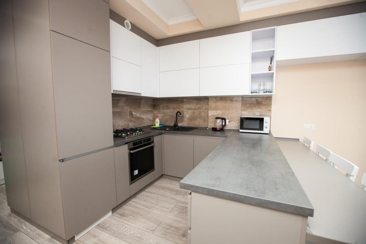 Double Skyhouse Exclusive Apartments Chişinǎu Buitenkant foto