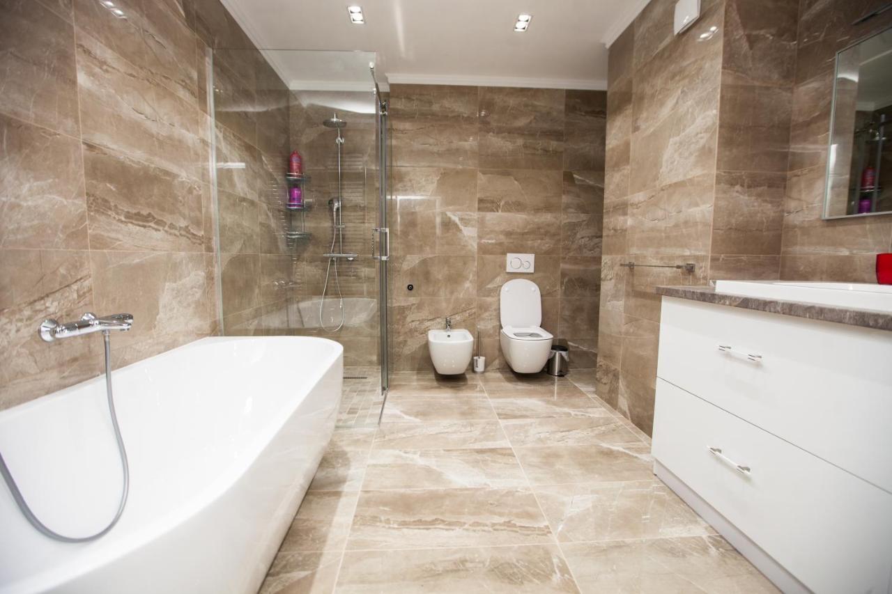 Double Skyhouse Exclusive Apartments Chişinǎu Buitenkant foto