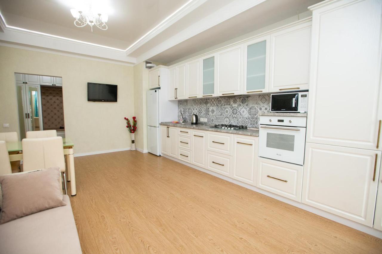 Double Skyhouse Exclusive Apartments Chişinǎu Buitenkant foto