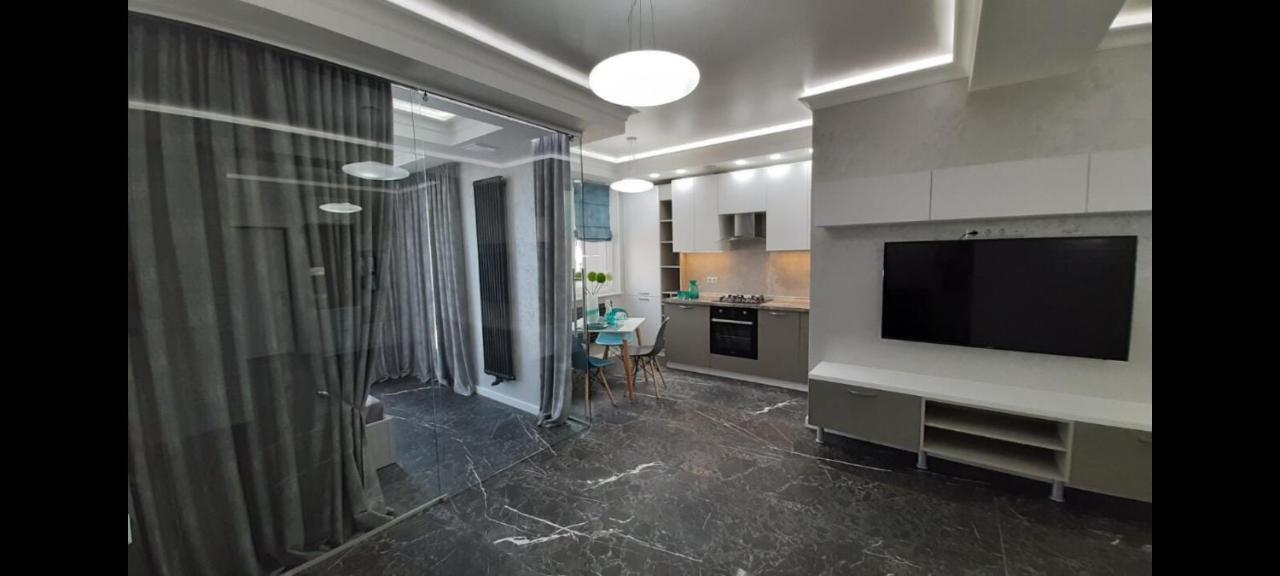 Double Skyhouse Exclusive Apartments Chişinǎu Buitenkant foto