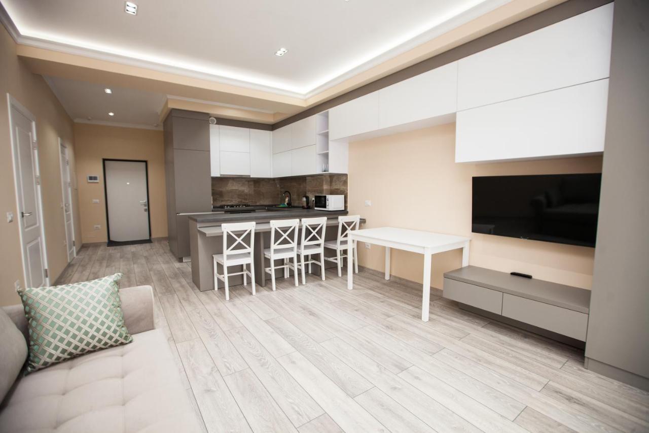 Double Skyhouse Exclusive Apartments Chişinǎu Buitenkant foto